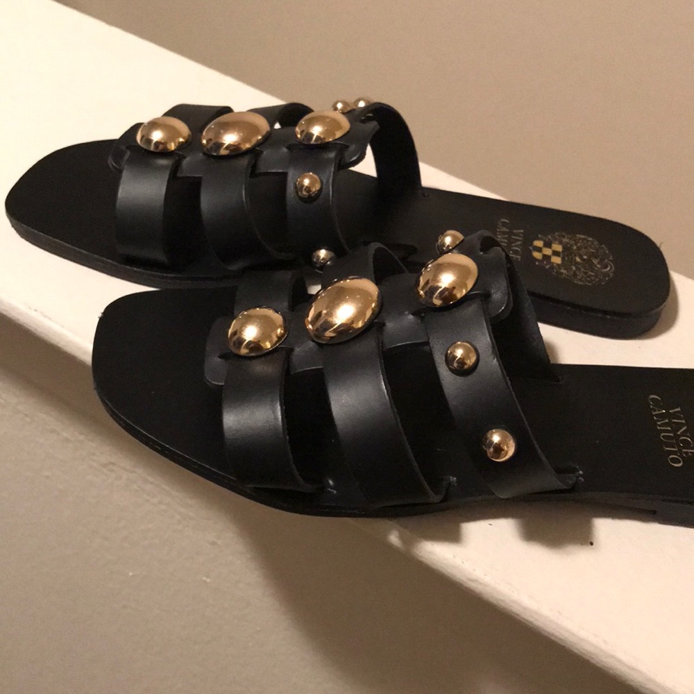 Vince Camuto flat sandal